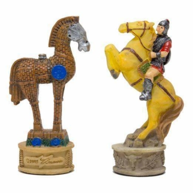 Ensemble de Jeu d'Echecs sur le Thème de la Guerre de Troie - Pièces Peintes à la main et Echiquier en Similicuir 48x48cm - Image 4