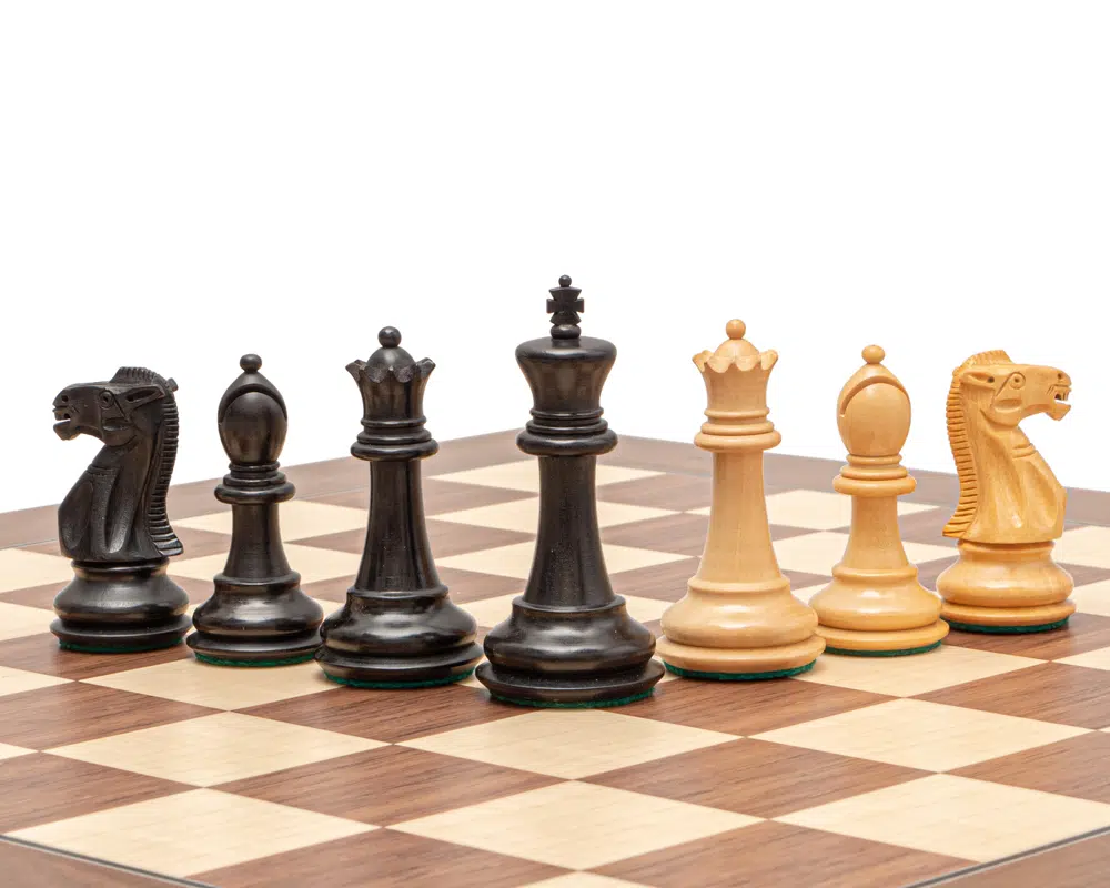 Ensemble d’échecs Warwick Grand Noir et Noyer
