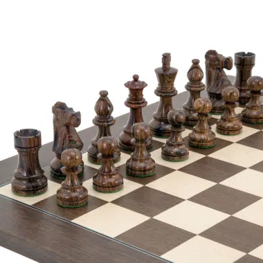 Détails des pièces en bois de palissandre du jeu d'échecs Cavalier Français - Le Palais Des Echecs
