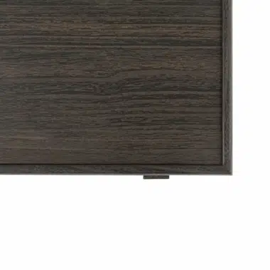 Détail de la surface en bois noir du coffret de poker - Le Palais Des Echecs